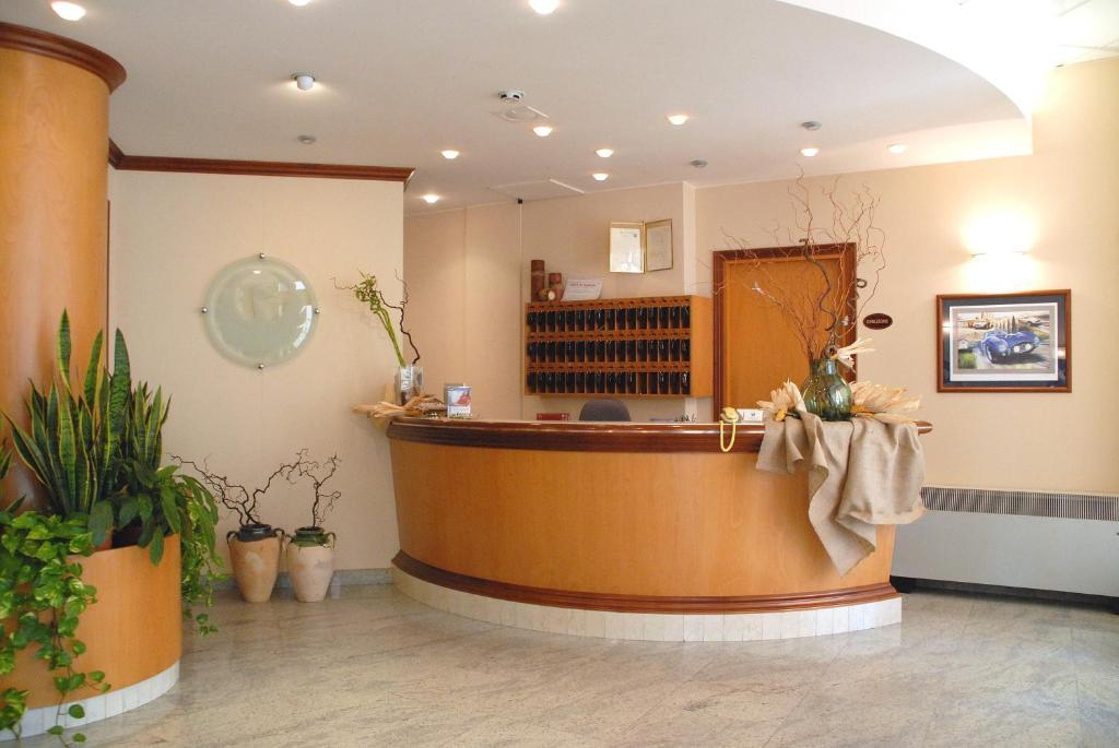 Hotel La Fenice Formigine Exterior foto